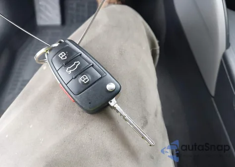 2017 Audi A3 2.0T Premium z USA, uszkodzony, nr VIN WAUJ8GFFXH1076491